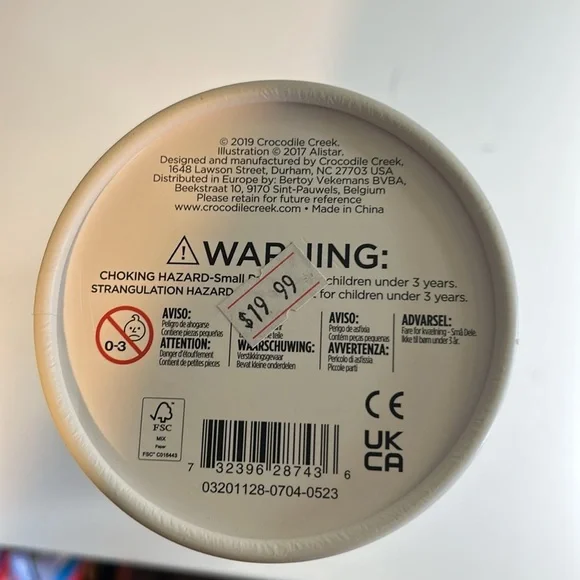 THREE PUZZLES WORLD CITIES PUZZLE, THE GOLDEN GIRLS PUZZLE, JOHN DEERE PUZZLE - Picture 12 of 13